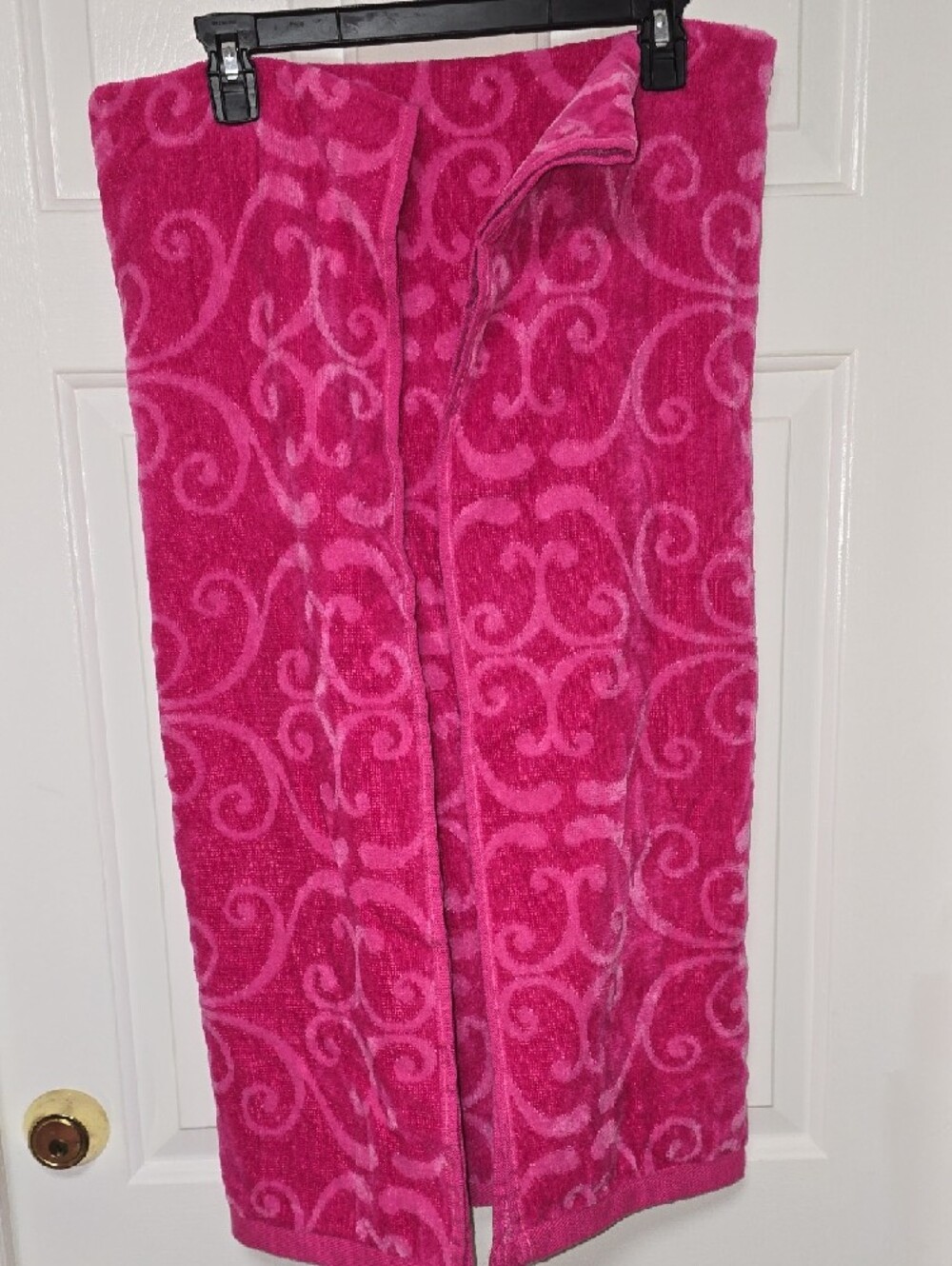 Disney Princess Pink Beach Towel Size 34in x 63in - Picture 8 of 9